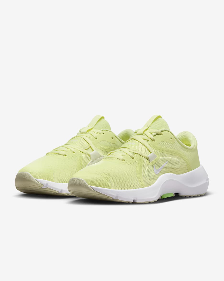 Nike in season trainer hotsell